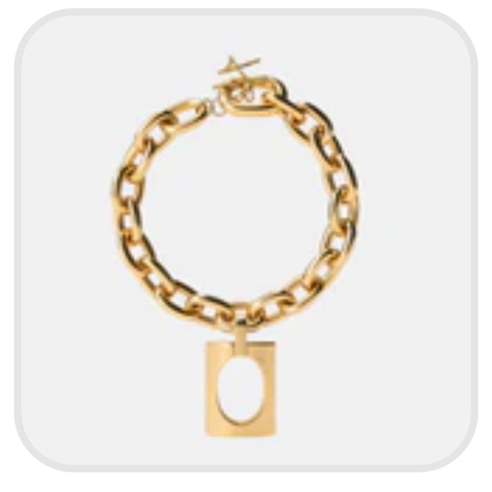 Gold Chain Necklace with Pendant